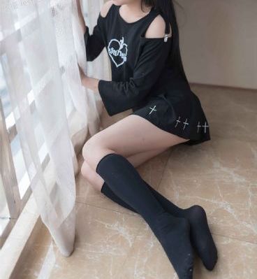 寂寞的女教师2_BD韩语电影完整版在线观看